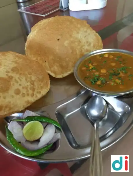 Breakfast  | Hotel Ronita Paratha