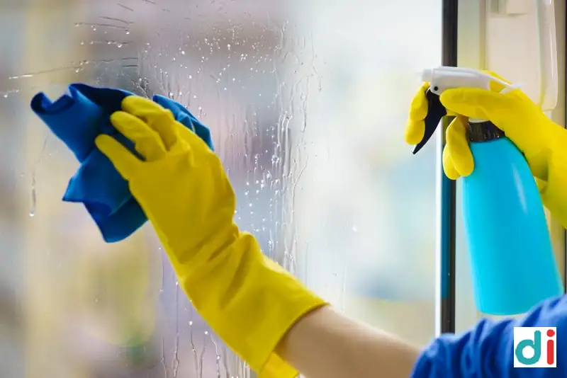 Glass Cleaning | R J HOUSEKEEPING