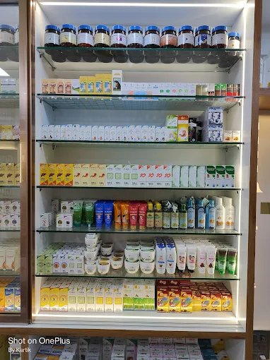 wide-range-of-homoeopathic-medicines-on-shelves |C.S.Homoeo Medicose